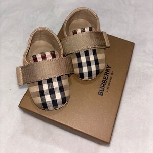 Burberry Baby Shoes 3